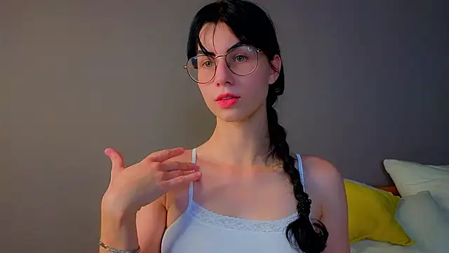 Snapshot of ArlineJanik chatting on 26, 9, 2025 ArlineJanik online show from 26, 9, 2025