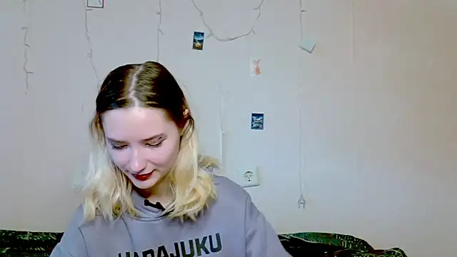  kikiclark   online show from 26, 9, 2025