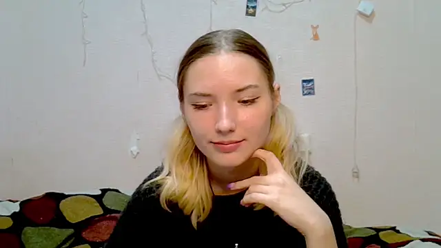  kikiclark   online show from 27, 9, 2025