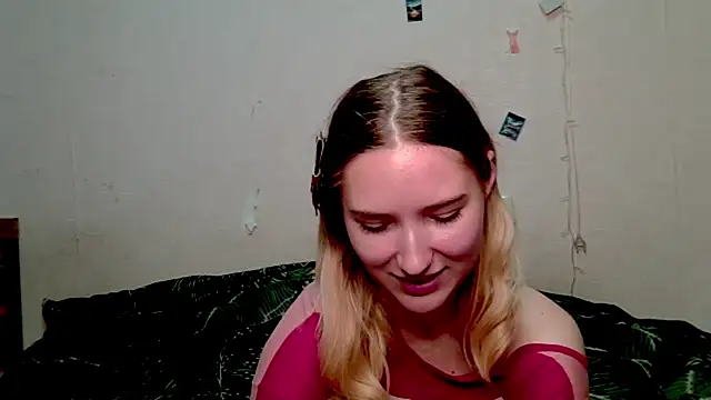  kikiclark   online show from 16, 10, 2025