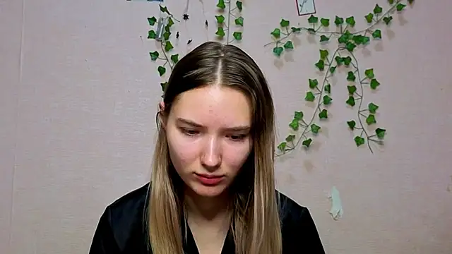  kikiclark   online show from 21, 12, 2025