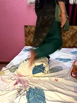 DesiSexyMonika online show from 5, 1, 2026