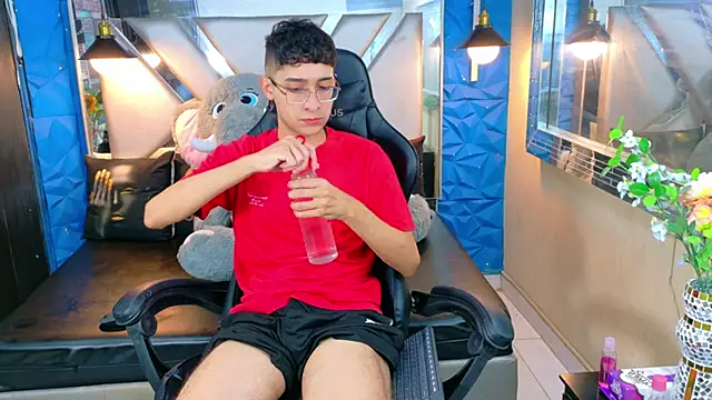 Snapshot of Kygo_Williams chatting on 19, 9, 2025 Kygo Williams online show from 19, 9, 2025