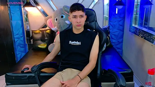 Snapshot of Kygo_Williams chatting on 12, 10, 2025 Kygo Williams online show from 12, 10, 2025