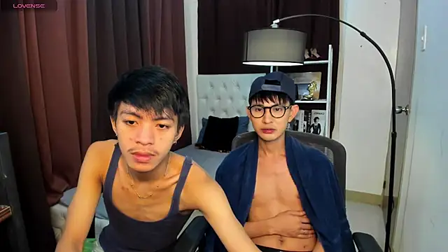 xxxhugecocktwinkxxx online show from 2, 10, 2025