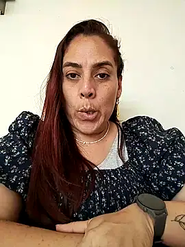 denissebombon online show from 17, 2, 2026