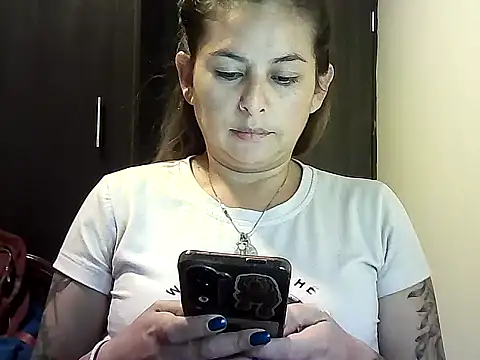 Valery  Rouse  online show from 11, 2, 2026