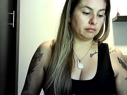 Valery  Rouse  online show from 4, 6, 2026