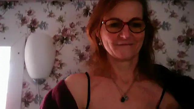 Snapshot of Valinella chatting on 8, 2, 2026 Valinella online show from 8, 2, 2026
