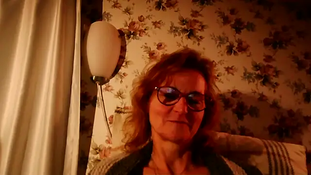 Snapshot of Valinella chatting on 21, 2, 2026 Valinella online show from 21, 2, 2026