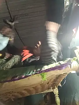 Snapshot of Hot-honi chatting on 8, 11, 2025 Hot-honi online show from 8, 11, 2025