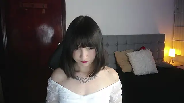  Charlotte Collins  online show from 11, 11, 2025