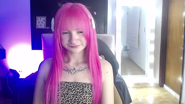  Charlotte Collins  online show from 17, 7, 2026