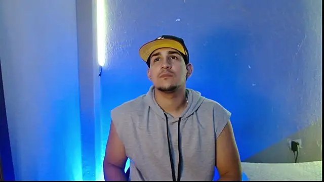 massimo vidal  online show from 4, 12, 2025