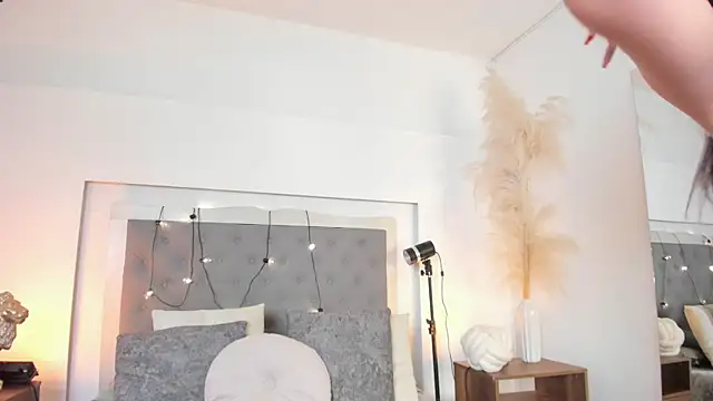 Snapshot of lea_walkerr chatting on 28, 2, 2026 lea walkerr online show from 28, 2, 2026