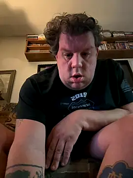 Stephanie1984 online show from 9, 9, 2025