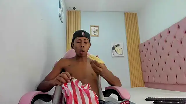 Jax Maliq online show from 30, 10, 2025