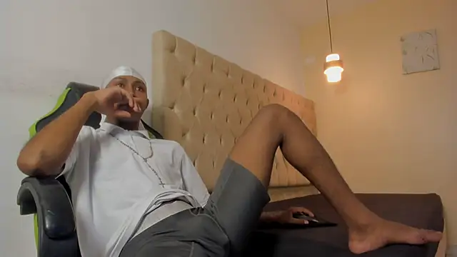 Jax Maliq online show from 15, 11, 2025