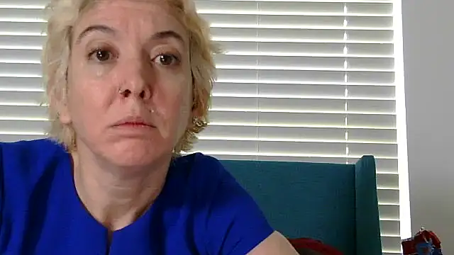 Snapshot of averysage333 chatting on 18, 9, 2025 averysage333 online show from 18, 9, 2025