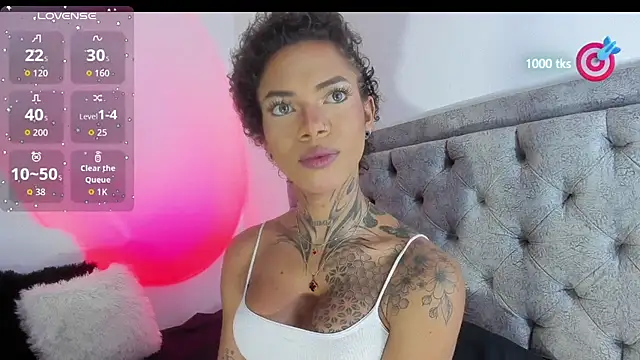 Snapshot of michell_danna chatting on 3, 10, 2025 michell danna online show from 3, 10, 2025