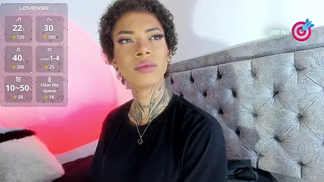 Snapshot of michell_danna chatting on 12, 10, 2025 michell danna online show from 12, 10, 2025