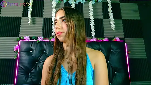  leda swan  online show from 3, 2, 2026