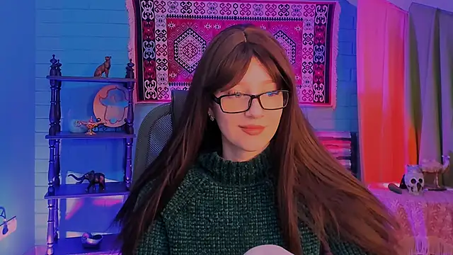 AliceWelch  online show from 4, 10, 2025