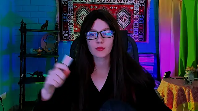 AliceWelch  online show from 19, 10, 2025