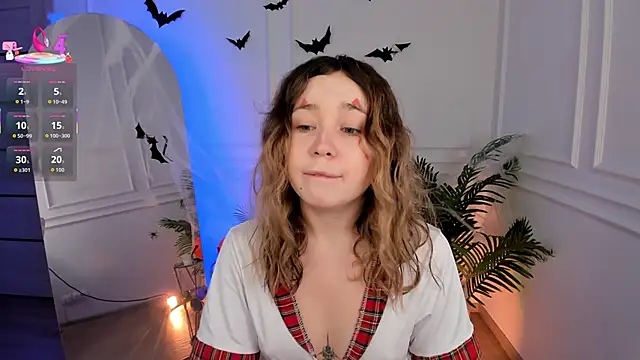 Lina Glow online show from 31, 10, 2025