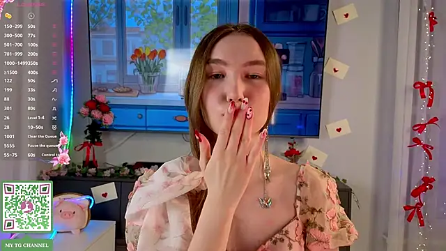 ElfredaTupy online show from 21, 2, 2026