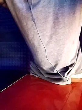 Snapshot of HIIMSINGLEBOY chatting on 7, 10, 2025 HIIMSINGLEBOY online show from 7, 10, 2025