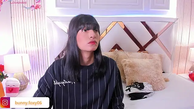 foxybunny online show from 13, 4, 2026