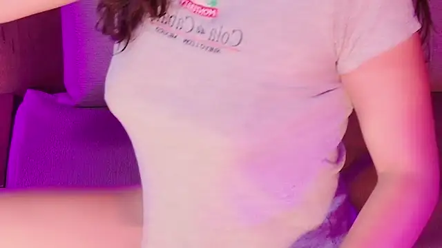 Snapshot of Velindaa chatting on 18, 9, 2025 Velindaa online show from 18, 9, 2025