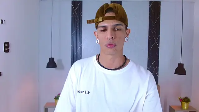 Franvill Trato online show from 14, 10, 2025