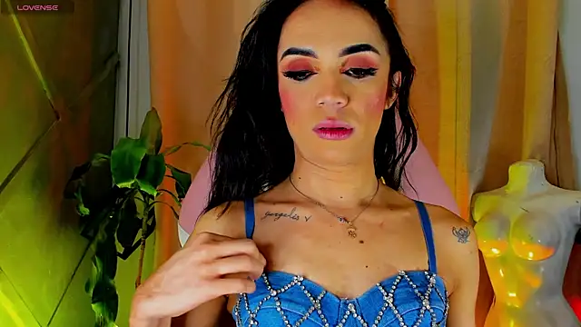 Snapshot of Cristal_Gem1 chatting on 17, 7, 2026 Cristal Gem1 online show from 17, 7, 2026