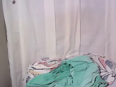 SweetEsterPinay33 online show from 8, 10, 2025