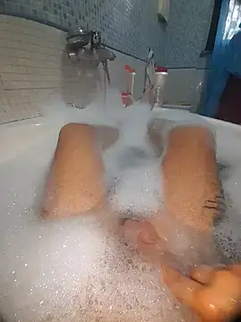 Snapshot of gigilola84 chatting on 25, 10, 2025 gigilola84 online show from 25, 10, 2025