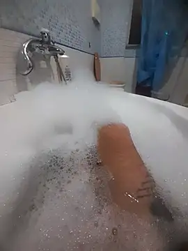 Snapshot of gigilola84 chatting on 1, 11, 2025 gigilola84 online show from 1, 11, 2025