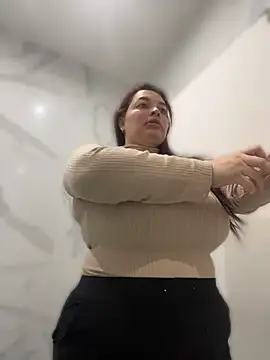 sarahreyess 11 online show from 2, 7, 2026