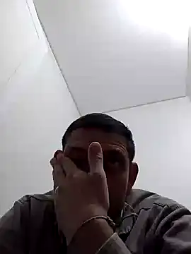 Snapshot of Az-09Ga chatting on 5, 11, 2025 Az-09Ga online show from 5, 11, 2025