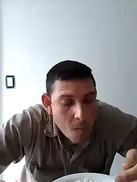 Snapshot of Az-09Ga chatting on 6, 11, 2025 Az-09Ga online show from 6, 11, 2025