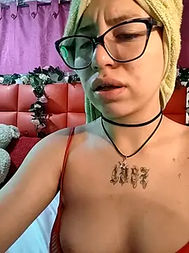 Kitty Melodi online show from 19, 10, 2025