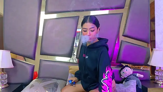 EmilieLake online show from 13, 11, 2025