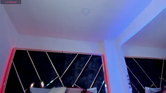 SusanaHenao online show from 28, 10, 2025