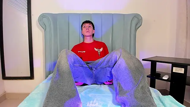 Snapshot of LittleDanny_ chatting on 16, 2, 2026 LittleDanny online show from 16, 2, 2026