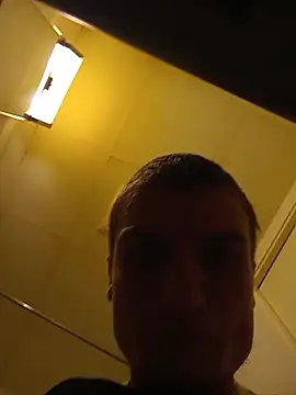 jizzyglizzy92 online show from 12, 2, 2026