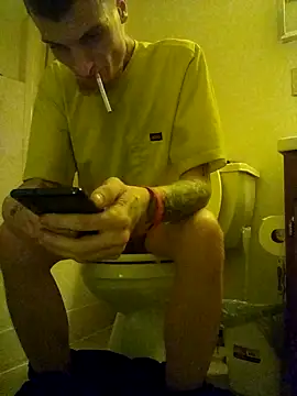 jizzyglizzy92 online show from 7, 4, 2026