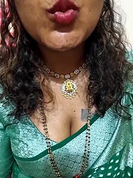 Snapshot of Spoorthi6_Kannada_Telugu chatting on 23, 4, 2026 Spoorthi6 Kannada Telugu online show from 23, 4, 2026