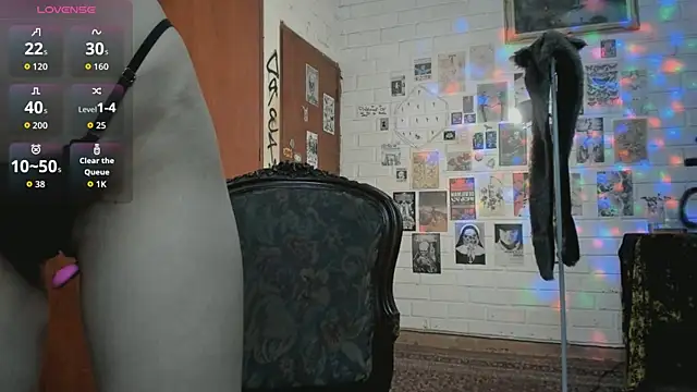 DiosaSexSymbol online show from 16, 9, 2025