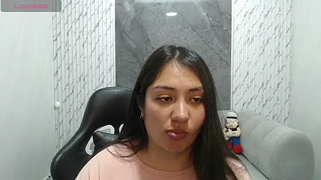 Ivony18 b online show from 19, 12, 2025